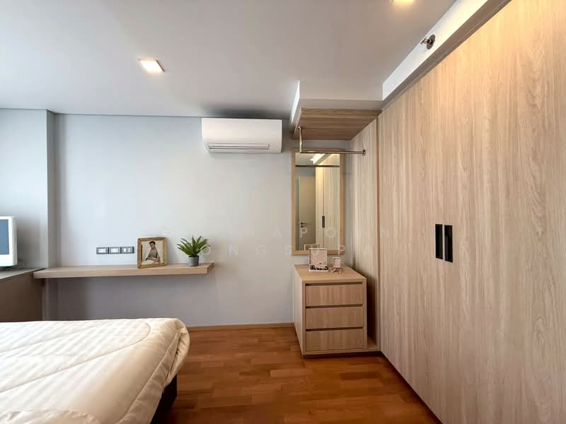 Piya Apartment Sukhumvit 15, Bangkok, 99 Sukhumvit 15, Khlongtoei Nua, Watthana, Bangkok, 4 Bedrooms, 198 sqm, Condo For Rent, by Gochaporn Fongsupa, 500301722 - DDproperty.com