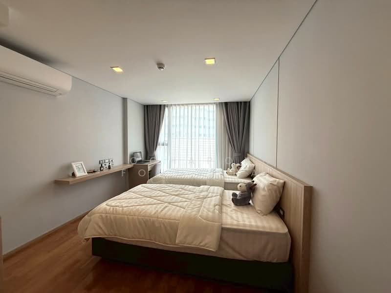 Piya Apartment Sukhumvit 15, Bangkok, 99 Sukhumvit 15, Khlongtoei Nua, Watthana, Bangkok, 4 Bedrooms, 198 sqm, Condo For Rent, by Gochaporn Fongsupa, 500301722 - DDproperty.com