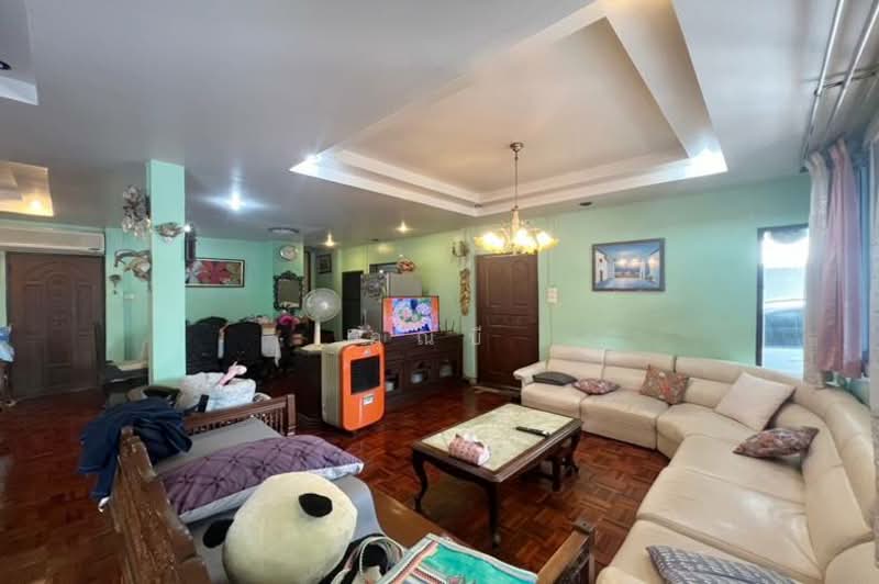 หมู่บ้านอมรพันธ์ 9, Bangkok, เสนานิคม, Chorake Bua, Lat Phrao, Bangkok, 5 Bedrooms, 200 sqm, Single Detached House For Sale, by คุณบี, 500301729 - DDproperty.com