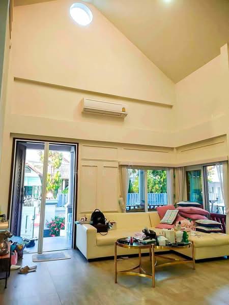 4-BR Villa, Chon Buri (Pattaya), Nong Pru, Bang Lamung (Pattaya), Chon Buri (Pattaya), 4 Bedrooms, 325 sqm, Villa For Sale, by Sita Shrestha, 500301730 - DDproperty.com