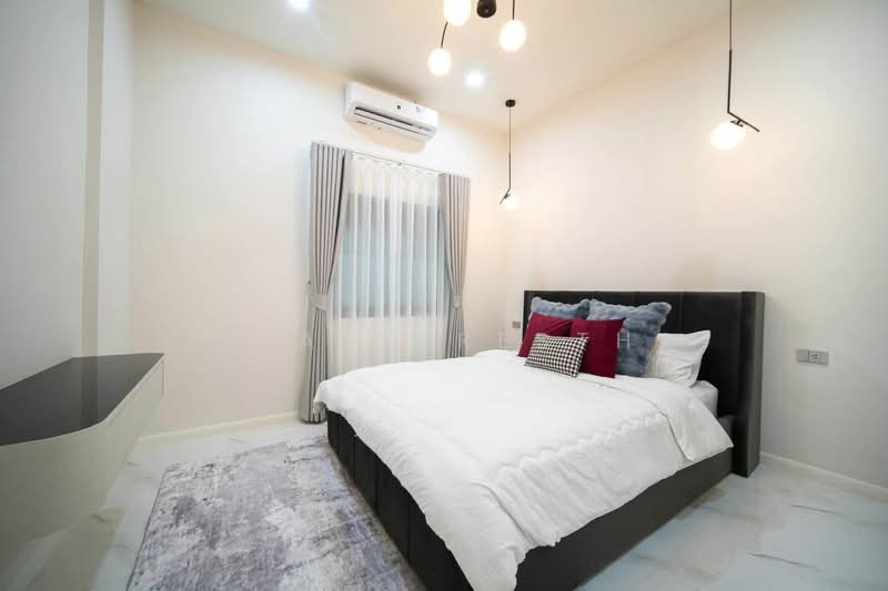 3-BR House, Chon Buri (Pattaya), Huai Yai, Bang Lamung (Pattaya), Chon Buri (Pattaya), 3 Bedrooms, 280 sqm, Single Detached House For Sale, by Sita Shrestha, 500301737 - DDproperty.com