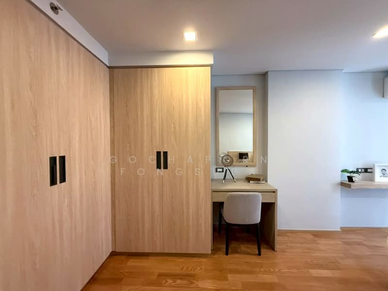 Piya Apartment Sukhumvit 15, Bangkok, 99 Sukhumvit 15, Khlongtoei Nua, Watthana, Bangkok, 2 Bedrooms, 99 sqm, Condo For Rent, by Gochaporn Fongsupa, 500301742 - DDproperty.com
