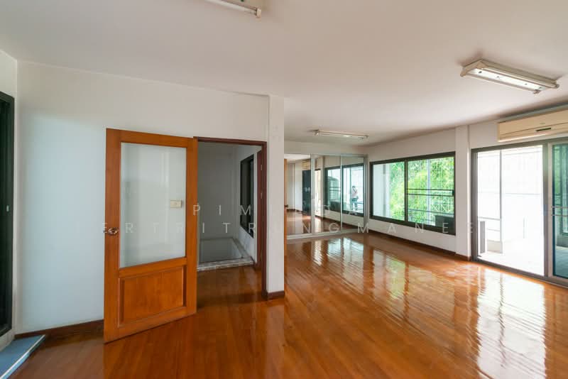 Sri Krung Village Rama 3, Bangkok, Chong Nonsi, Yan Nawa, Bangkok, 5 Bedrooms, 400 sqm, Townhouse For Sale, by Pimlada Lertritrungmanee, 500301784 - DDproperty.com