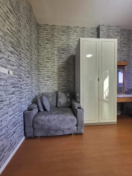 Lumpini Condo Town Romklao-Suvarnabhumi, Bangkok, Rom Klao Road 1, Khlong Sam Prawet, Lat Krabang, Bangkok, Studio, 29 sqm, Condo For Rent, by ไอรินทร์ อัครชัยธนรักษ์, 500301790 - DDproperty.com