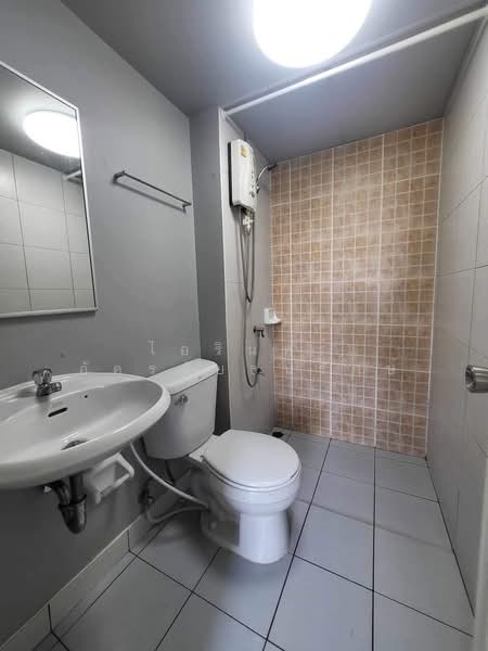 Lumpini Condo Town Romklao-Suvarnabhumi, Bangkok, Rom Klao Road 1, Khlong Sam Prawet, Lat Krabang, Bangkok, Studio, 29 sqm, Condo For Rent, by ไอรินทร์ อัครชัยธนรักษ์, 500301790 - DDproperty.com