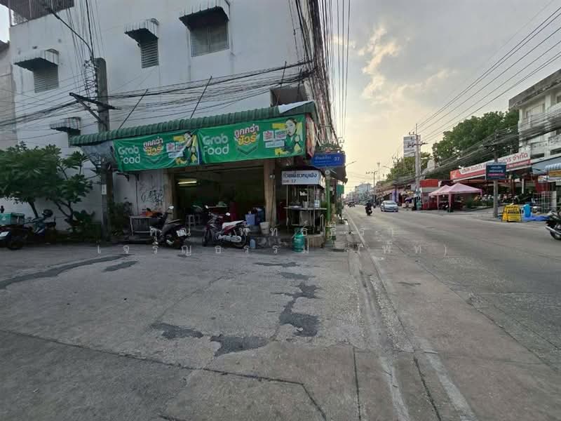 ทาวน์เฮ้าส์ 2 ชั้น 39.6 ตร.ว. ทาวน์เฮ้าส์ ซอยด่านสำโรง37 ถนนศรีนครินทร์, สมุทรปราการ, ถนนศรีนครินทร์, สำโรงเหนือ, เมืองสมุทรปราการ, สมุทรปราการ, 160 ตร.ม., ทาวน์เฮ้าส์ ขาย, โดย คุณ พัทธ์ธีรา เจริญธรรม (พัท), 500301794 - DDproperty.com