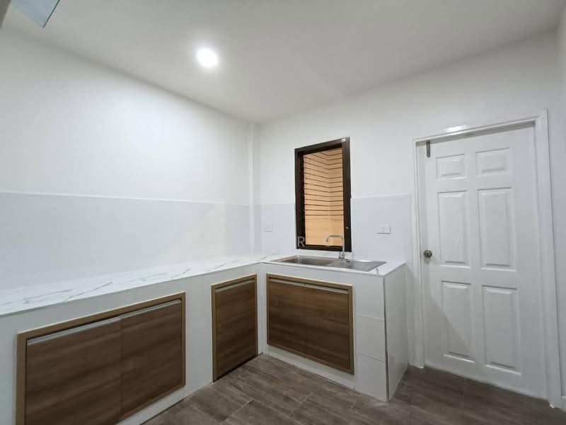 Tippimarn Baan Rim Klong, Nonthaburi, Sao Thong Hin, Bang Yai, Nonthaburi, 4 Bedrooms, 145 sqm, Townhouse For Sale, by Connex Property, 500301803 - DDproperty.com