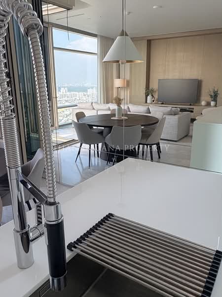 Four Seasons Private Residences : โฟร์ ซีซั่นส์ ไพรเวท เรสสิเด้นซ์, กรุงเทพ, 300 ถนนเจริญกรุง, ยานนาวา, สาทร, กรุงเทพ, 124 ตร.ม., คอนโด ขาย, โดย ธนะพัฒน์ ลิ้มสุขล้ำ, 500301810 - DDproperty.com