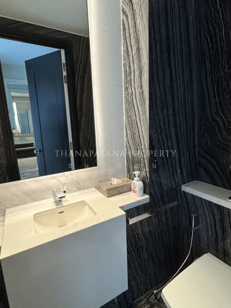 Four Seasons Private Residences : โฟร์ ซีซั่นส์ ไพรเวท เรสสิเด้นซ์, กรุงเทพ, 300 ถนนเจริญกรุง, ยานนาวา, สาทร, กรุงเทพ, 124 ตร.ม., คอนโด ขาย, โดย ธนะพัฒน์ ลิ้มสุขล้ำ, 500301810 - DDproperty.com