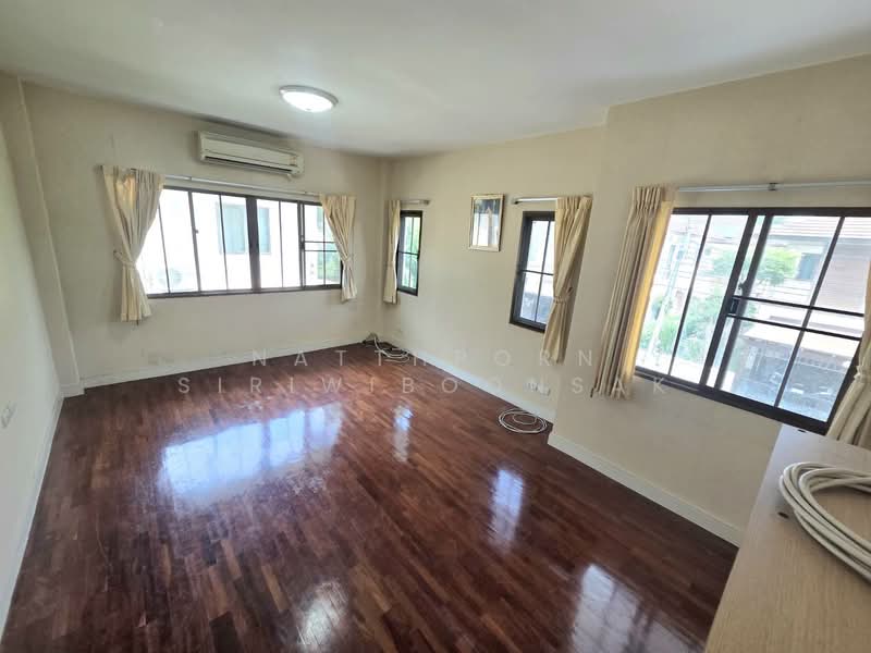 Setthasiri Prachachuen, Nonthaburi, Prachachuen Road, Tha-Sai, Muang Nonthaburi, Nonthaburi, 3 Bedrooms, 200 sqm, Single Detached House For Sale, by Natthporn Siriwiboonsak, 500301860 - DDproperty.com