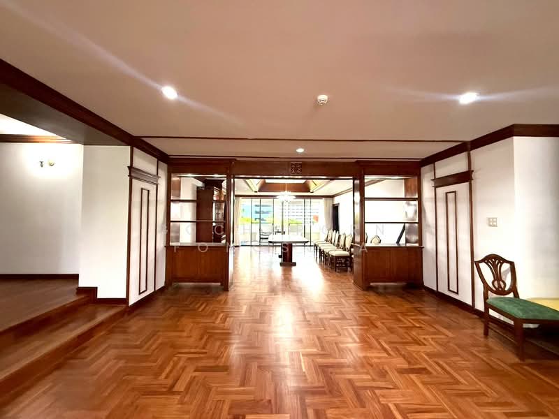 Govind Tower, Bangkok, Soi Sukhumvit 19, Khlongtoei Nua, Watthana, Bangkok, 3 Bedrooms, 360 sqm, Condo For Rent, by Gochaporn Fongsupa, 500301875 - DDproperty.com
