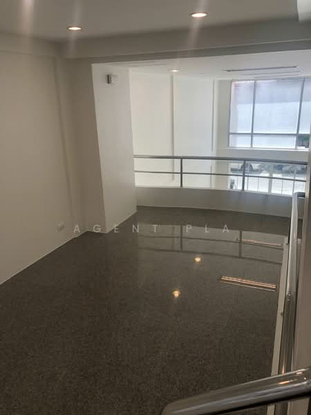 3.5-story home office for rent in Town in Town, near Ekkamai Expressway (SPSAD3974), Bangkok, Phlapphla, Wang Thonglang, Bangkok, 4 Bedrooms, 200 sqm, Townhouse For Rent, by Agent Pla, 500301882 - DDproperty.com