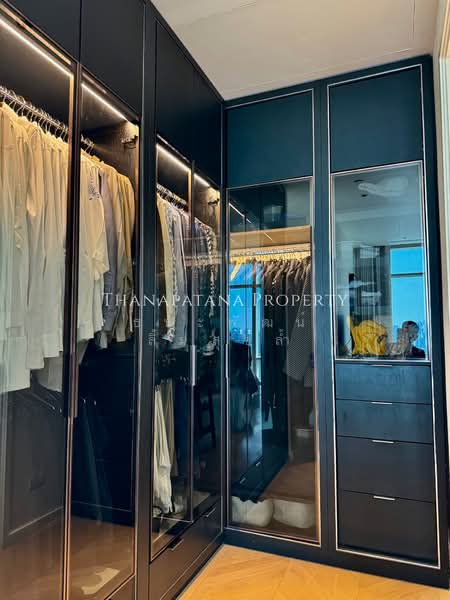 Four Seasons Private Residences : โฟร์ ซีซั่นส์ ไพรเวท เรสสิเด้นซ์, กรุงเทพ, 300 ถนนเจริญกรุง, ยานนาวา, สาทร, กรุงเทพ, 138 ตร.ม., คอนโด ขาย, โดย ธนะพัฒน์ ลิ้มสุขล้ำ, 500301894 - DDproperty.com
