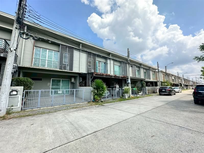Pruksa Lite Lox Donmuang, Bangkok, Soi Thoet Rachan 45, Si Khan, Don Mueang, Bangkok, 3 Bedrooms, 110 sqm, Townhouse For Sale, by คุณ ณัฏฐฌาภัส แก้วเมืองน้อย (เฌอ), 500301936 - DDproperty.com