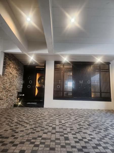 Garden House Rama 3, Bangkok, Soi Nonsi, Chong Nonsi, Yan Nawa, Bangkok, 5 Bedrooms, 400 sqm, Townhouse For Rent, by Chomratkamol Soontorntarawong (Gor), 500301967 - DDproperty.com