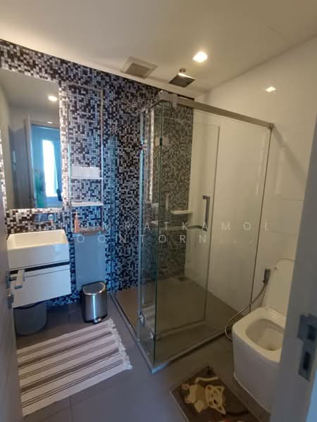 The Room Sathorn, Bangkok, 78 Pan Road, Silom, Bang Rak, Bangkok, 2 Bedrooms, 78 sqm, Condo For Sale, by Chomratkamol Soontorntarawong (Gor), 500301979 - DDproperty.com