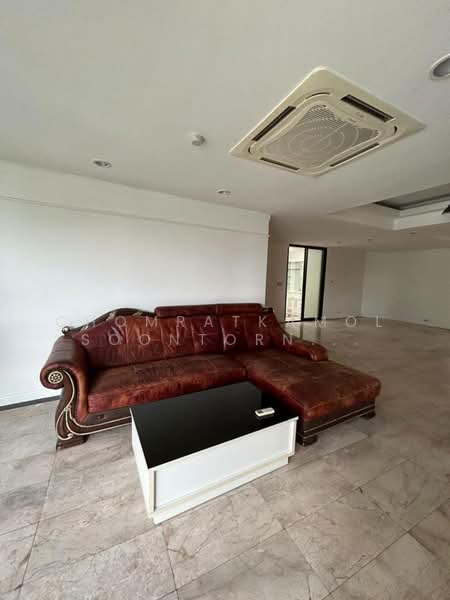 President Park Sukhumvit 24, Bangkok, 99 Sukhumvit 24 Alley, Khlongtoei Nua, Watthana, Bangkok, 3 Bedrooms, 260 sqm, Condo For Sale, by Chomratkamol Soontorntarawong (Gor), 500302004 - DDproperty.com