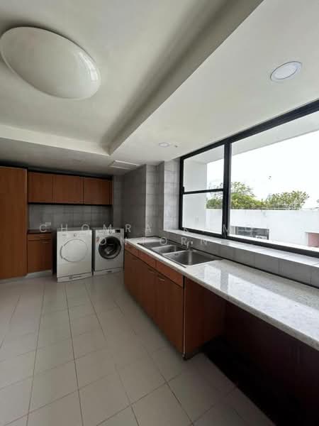 President Park Sukhumvit 24, Bangkok, 99 Sukhumvit 24 Alley, Khlongtoei Nua, Watthana, Bangkok, 3 Bedrooms, 260 sqm, Condo For Sale, by Chomratkamol Soontorntarawong (Gor), 500302004 - DDproperty.com