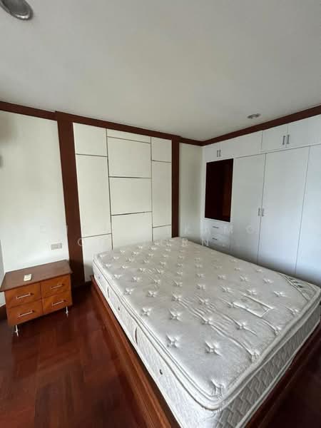 President Park Sukhumvit 24, Bangkok, 99 Sukhumvit 24 Alley, Khlongtoei Nua, Watthana, Bangkok, 3 Bedrooms, 260 sqm, Condo For Sale, by Chomratkamol Soontorntarawong (Gor), 500302004 - DDproperty.com