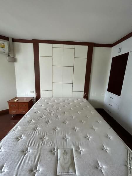 President Park Sukhumvit 24, Bangkok, 99 Sukhumvit 24 Alley, Khlongtoei Nua, Watthana, Bangkok, 3 Bedrooms, 260 sqm, Condo For Sale, by Chomratkamol Soontorntarawong (Gor), 500302004 - DDproperty.com