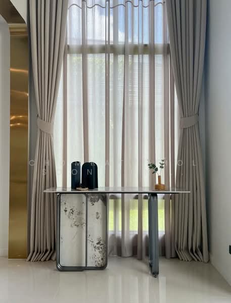 Burasiri Krungthep Kreetha, Bangkok, 95 Soi Pracha Ruam Chai, Hua Mak, Bang Kapi, Bangkok, 4 Bedrooms, 238 sqm, Single Detached House For Rent, by Chomratkamol Soontorntarawong (Gor), 500302032 - DDproperty.com