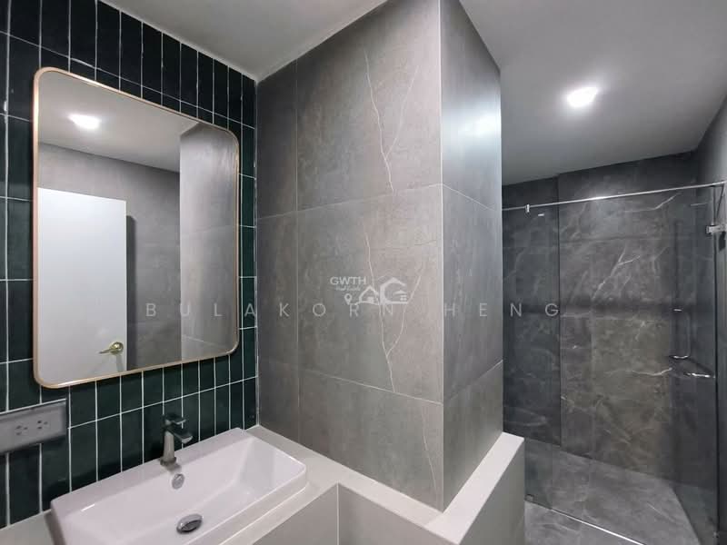 Prestige Towers, Bangkok, 168 Soi Sukhumvit 23, Khlongtoei Nua, Watthana, Bangkok, 3 Bedrooms, 175 sqm, Condo For Rent, by Bulakorn Heng, 500302042 - DDproperty.com