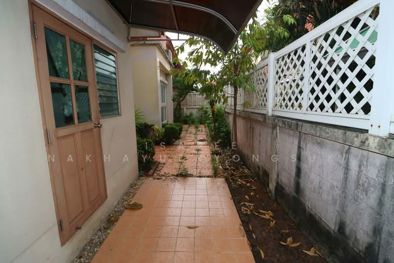 Laddarom Pinklao-Kanchanapisek, Nonthaburi, Kanchanaphisek Road, Bang Muang, Bang Yai, Nonthaburi, 3 Bedrooms, 266 sqm, Single Detached House For Sale, by Isaree Nakhayuenyongsuk, 500302054 - ลัดดารมย์ ปิ่นเกล้า กาญจนาภิเษก นนทบุรี - DDproperty.com