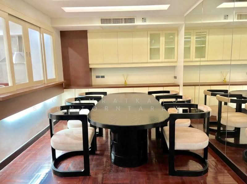 City Lakes Tower, Bangkok, Soi Sukhumvit 16, Khlong Toei, Khlong Toei, Bangkok, 4 Bedrooms, 319 sqm, Condo For Sale, by Chomratkamol Soontorntarawong (Gor), 500302060 - DDproperty.com