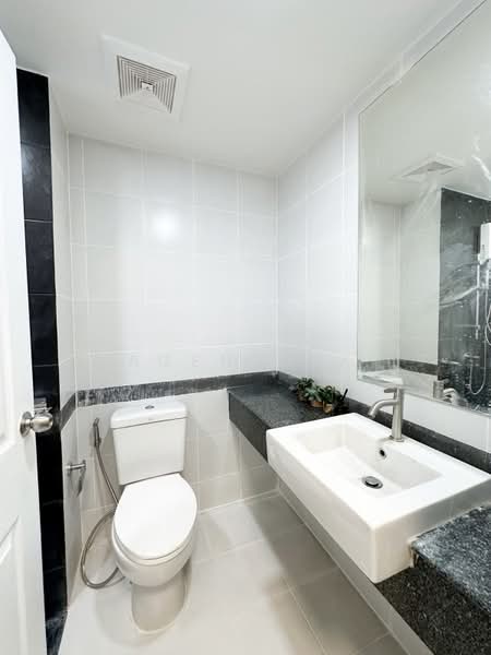 A Space Asoke-Ratchada, Bangkok, 624 Asoke-Dindaeng Road, Din Daeng, Bangkok, Studio, 25 sqm, Condo For Sale, by Agentbkk, 500302158 - DDproperty.com