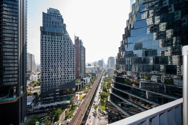 Siri At Sukhumvit, Bangkok, 902 Sukhumvit Road, Phra Kanong, Khlong Toei, Bangkok, 2 Bedrooms, 68 sqm, Condo For Sale, by Chomratkamol Soontorntarawong (Gor), 500302196 - DDproperty.com