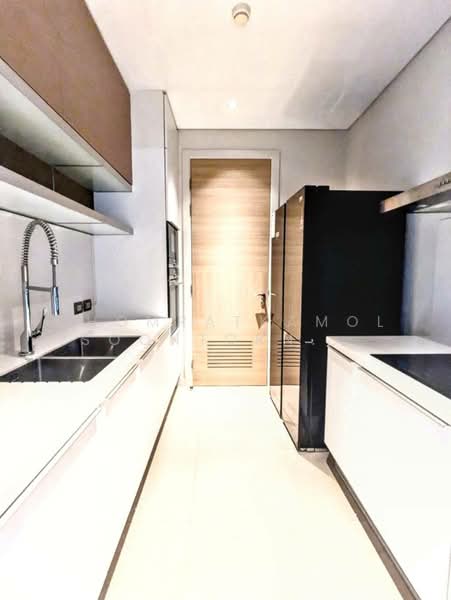 Sindhorn Residence : สินธร เรสซิเดนซ์ หลังสวน, กรุงเทพ, 54 ซอยต้นสน, ลุมพินี, ปทุมวัน, กรุงเทพ, 148 ตร.ม., คอนโด ขาย, โดย Chomratkamol Soontorntarawong (Gor), 500302276 - DDproperty.com