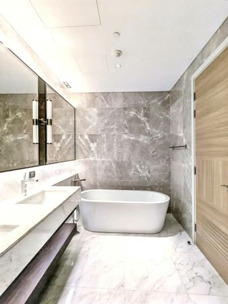 Sindhorn Residence, Bangkok, 54 Soi Ton Son, Lumphini, Pathum Wan, Bangkok, 3 Bedrooms, 148 sqm, Condo For Sale, by Chomratkamol Soontorntarawong (Gor), 500302276 - DDproperty.com