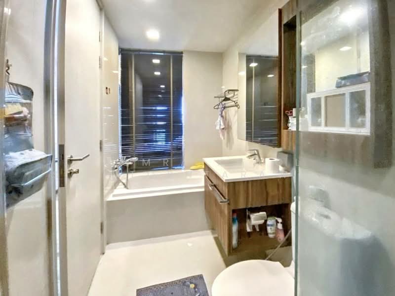 Via 31, Bangkok, Soi Sukhumvit 31, Khlong Tan Nua, Watthana, Bangkok, 1 Bedroom, 52 sqm, Condo For Rent, by Chomratkamol Soontorntarawong (Gor), 500302303 - DDproperty.com