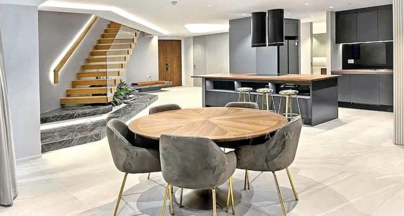 Crystal Garden, Bangkok, 217 Sukhumvit 4 Alley, Khlong Toei, Bangkok, 2 Bedrooms, 300 sqm, Condo For Sale, by Chomratkamol Soontorntarawong (Gor), 500302371 - DDproperty.com