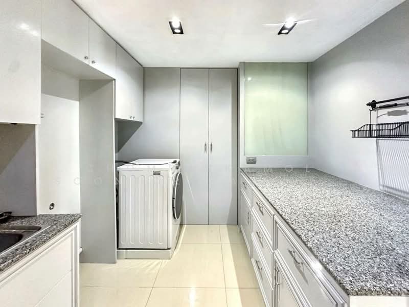 Yen Akard Garden, Bangkok, Soi Yen Akard 3, Nang Linchi Road, Chong Nonsi, Yan Nawa, Bangkok, 2 Bedrooms, 120 sqm, Condo For Sale, by Chomratkamol Soontorntarawong (Gor), 500302381 - DDproperty.com