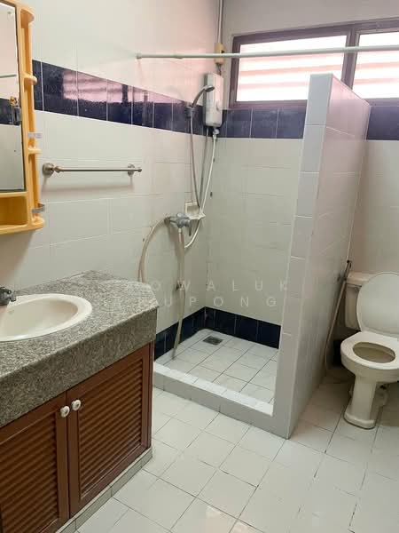 Preecha Srinakarin, Samut Prakan, Bang Kaeo, Bang Plee, Samut Prakan, 4 Bedrooms, 380 sqm, Single Detached House For Sale, by Saowaluk Anupong, 500302396 - DDproperty.com