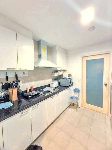 Baan Siri 24, Bangkok, 39 Sukhumvit 24 Alley, Khong Tan, Khlong Toei, Bangkok, 2 Bedrooms, 100 sqm, Condo For Sale, by Chomratkamol Soontorntarawong (Gor), 500302404 - DDproperty.com