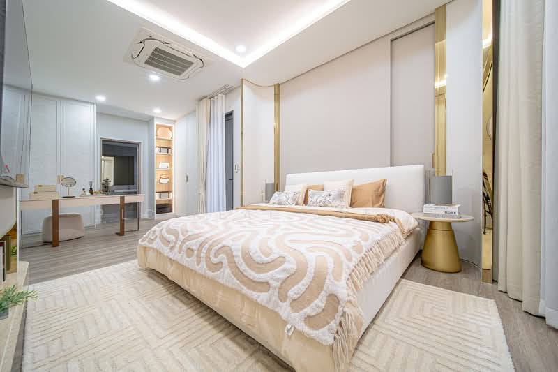 House for Sale Nong Pla Lai East Pattaya Spacious Family Home, Chon Buri (Pattaya), Bang Lamung, Bang Lamung (Pattaya), Chon Buri (Pattaya), 3 Bedrooms, 221 sqm, Single Detached House For Sale, by PLC real estate, 500302409 - DDproperty.com