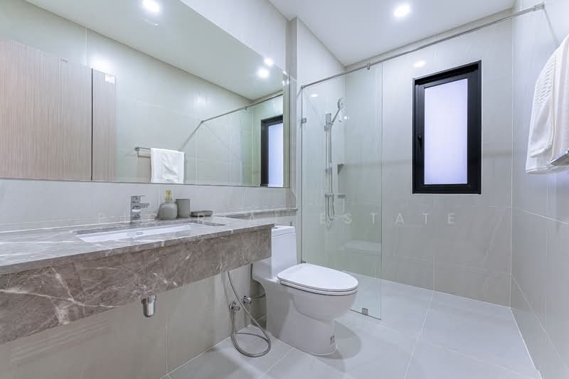House for Sale Nong Pla Lai East Pattaya Spacious Family Home, Chon Buri (Pattaya), Bang Lamung, Bang Lamung (Pattaya), Chon Buri (Pattaya), 3 Bedrooms, 221 sqm, Single Detached House For Sale, by PLC real estate, 500302409 - DDproperty.com