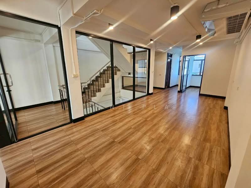 Home office for rent, Sukhumvit Soi 62, near BTS Bang Chak station (SPSAD3976), Bangkok, Bang Chak, Phra Khanong, Bangkok, , 360 sqm, Office Space For Rent, by Agent Pla, 500302416 - DDproperty.com