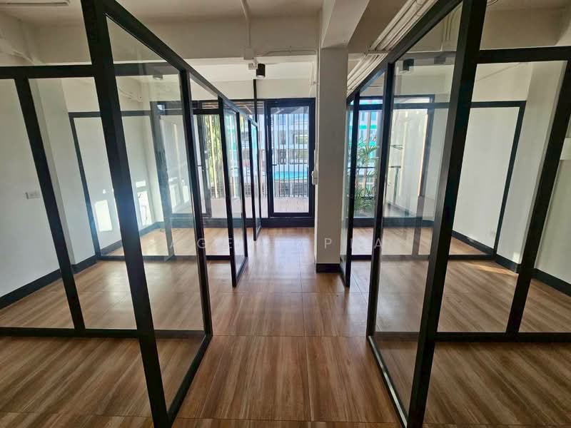 Home office for rent, Sukhumvit Soi 62, near BTS Bang Chak station (SPSAD3976), Bangkok, Bang Chak, Phra Khanong, Bangkok, , 360 sqm, Office Space For Rent, by Agent Pla, 500302416 - DDproperty.com