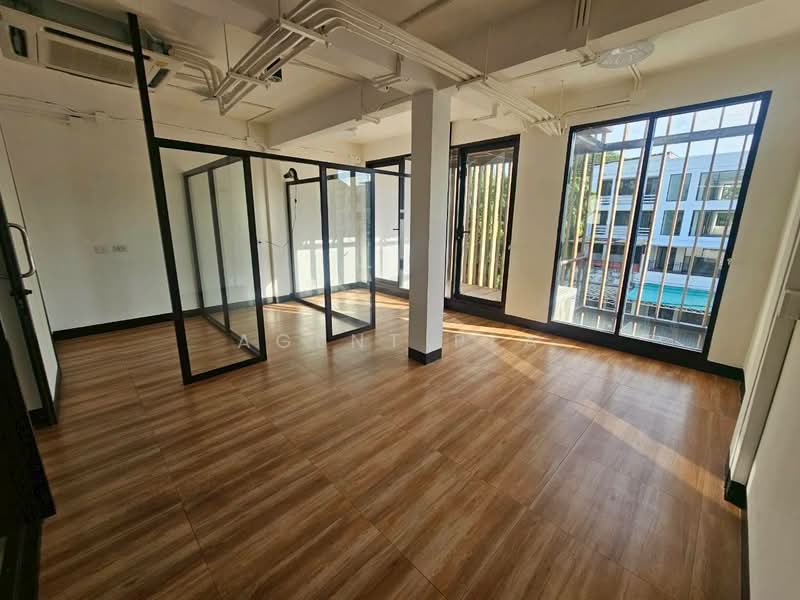 Home office for rent, Sukhumvit Soi 62, near BTS Bang Chak station (SPSAD3976), Bangkok, Bang Chak, Phra Khanong, Bangkok, , 360 sqm, Office Space For Rent, by Agent Pla, 500302416 - DDproperty.com