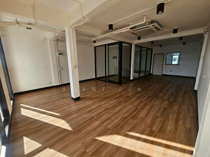 Home office for rent, Sukhumvit Soi 62, near BTS Bang Chak station (SPSAD3976), Bangkok, Bang Chak, Phra Khanong, Bangkok, , 360 sqm, Office Space For Rent, by Agent Pla, 500302416 - DDproperty.com