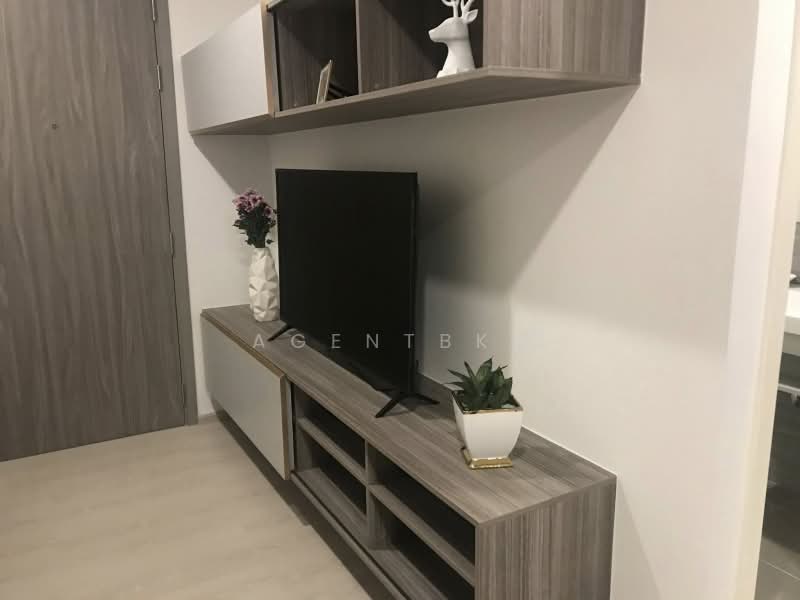 KnightsBridge Phaholyothin Interchange, Bangkok, Phahonyothin Road, Anusaowari, Bang Khen, Bangkok, 1 Bedroom, 30 sqm, Condo For Sale, by Agentbkk, 500302457 - DDproperty.com