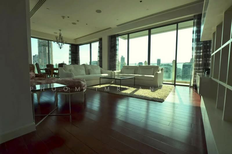 Le Raffine Sukhumvit 39, Bangkok, Soi Sukhumvit 39, Khlong Tan Nua, Watthana, Bangkok, 3 Bedrooms, 404 sqm, Condo For Rent, by Phoom Imruangsri, 500302509 - DDproperty.com