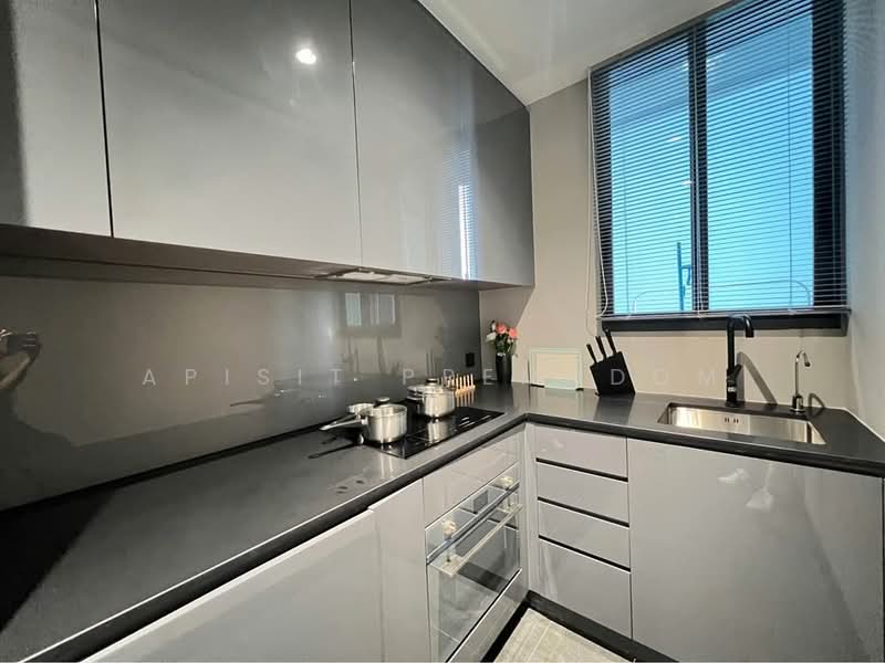 Tait Sathorn 12, Bangkok, Soi Sathorn 12, Sathorn Road, Silom, Bang Rak, Bangkok, 2 Bedrooms, 71 sqm, Condo For Rent, by Apisit Premudom, 500302559 - DDproperty.com