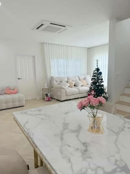 Golden Neo Sukhumvit-Lasalle, Samut Prakan, Samrong Nua, Muang Samut Prakarn, Samut Prakan, 4 Bedrooms, 181 sqm, Single Detached House For Rent, by Chanon Phangchienghien, 500302673 - DDproperty.com