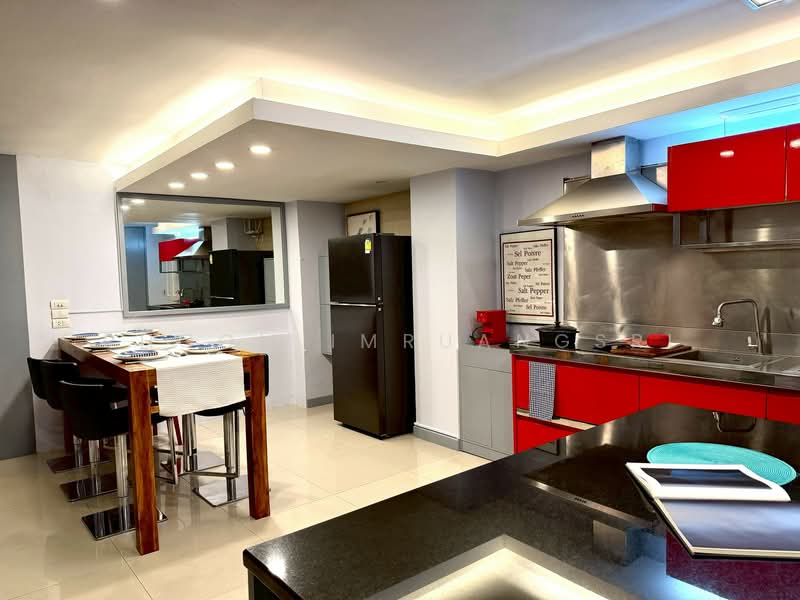 The Clover Thonglor Residence, Bangkok, Soi Sukhumvit 55, Khlong Tan Nua, Watthana, Bangkok, 3 Bedrooms, 115 sqm, Condo For Rent, by Phoom Imruangsri, 500302675 - DDproperty.com