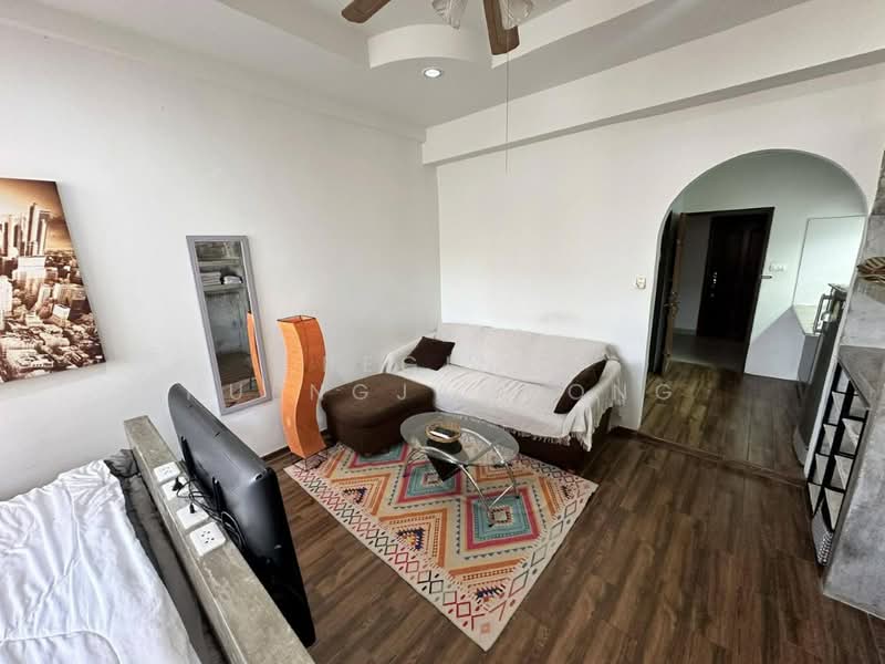 Thepthip Mansion, Chon Buri (Pattaya), 374 2 Phra Tam Nak 6 Alley, Nong Pru, Bang Lamung (Pattaya), Chon Buri (Pattaya), Studio, 30 sqm, Condo For Sale, by Regina Nuengjamnong, 500302808 - DDproperty.com