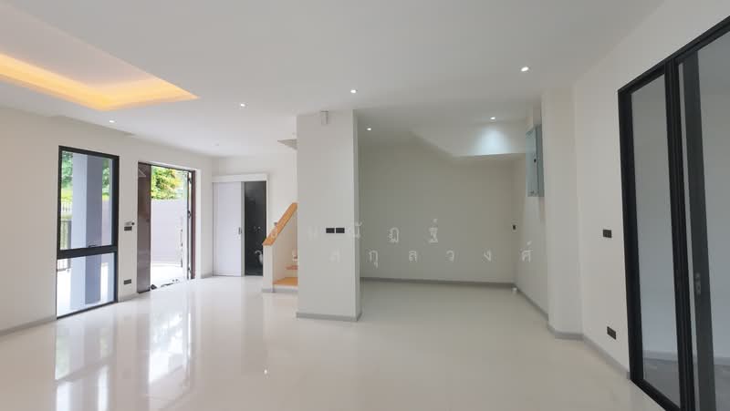 Feel Town Lat Phrao 101, Bangkok, ลาดพร้าว, Khlong Chaokhun Sing, Wang Thonglang, Bangkok, 4 Bedrooms, 270 sqm, Single Detached House For Sale, by ธนณัฎฐ์ ศตายุสกุลวงศ์, 500302811 - DDproperty.com